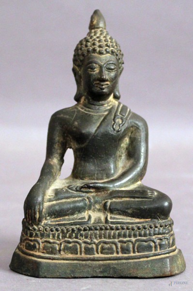 Budda in bronzo, Arte orientale, XIX sec., H 13 cm.