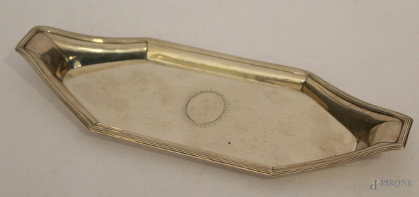 Piccolo vassoio a navicella in argento