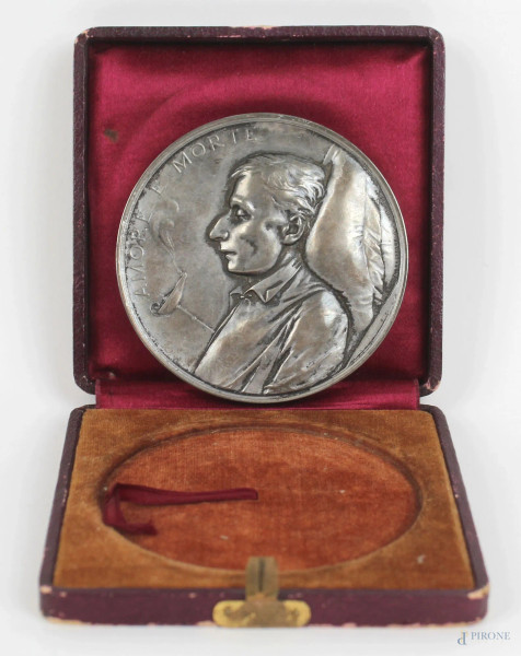 Centenario della nascita di Giacomo Leopardi, medaglia in bronzo argentato, 1898, autori Luigi Giorgi e Augusto Passaglia, diam. cm 7,5