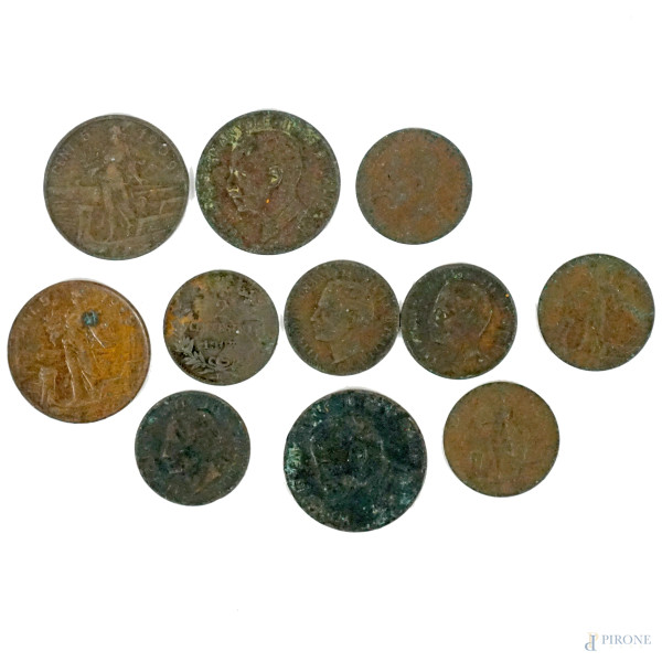 Lotto di undici monete diverse in bronzo Vittorio Emanuele III Re d'Italia, diam.cm 2,5, (difetti).