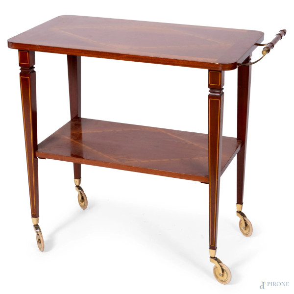 Carrello portavivande intarsiato in varie essenze, XX secolo, cm 75x82x42, (scalfiture, graffi, segni di usura)