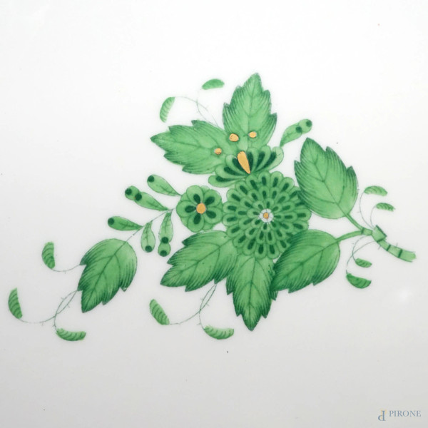 Set da tavola in porcellana bianca con decori nei toni del verde, Herend, XX secolo, (serie diver...