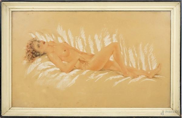 Nudo di donna sdraiata, pastello su carta, cm 60x50,5, XX secolo, entro cornice.