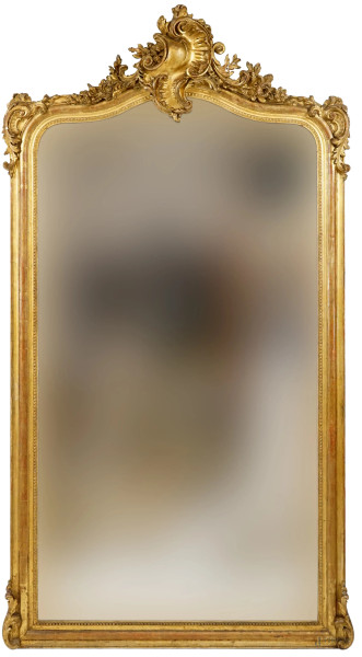 Specchiera Napoleone III, XIX secolo, in legno dorato e pastiglia, cimasa decorata a rocaille fiori e volute, cornice modanata liscia con battuta interna a palmette, cm 183x98 circa, (lievi difetti)