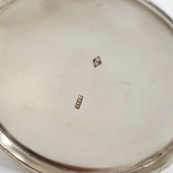 Lotto composto da due teiere, una formaggera ed una burriera in metallo argentato, vetro e cerami...