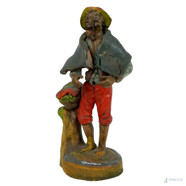 Pescatore, scultura in terracotta dipinta, cm h 23,5, XX secolo, (difetti)