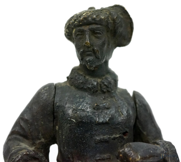 Dignitario arabo, scultura in bronzo, cm h 18,5, fine XIX secolo, (mancante arco o scudo, difetti...