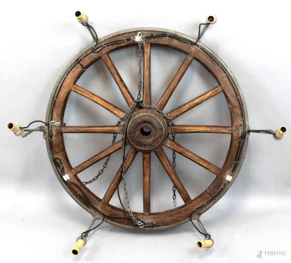 Lampadario a ruota di carro a sei luci, diametro cm 100, inizi XX secolo