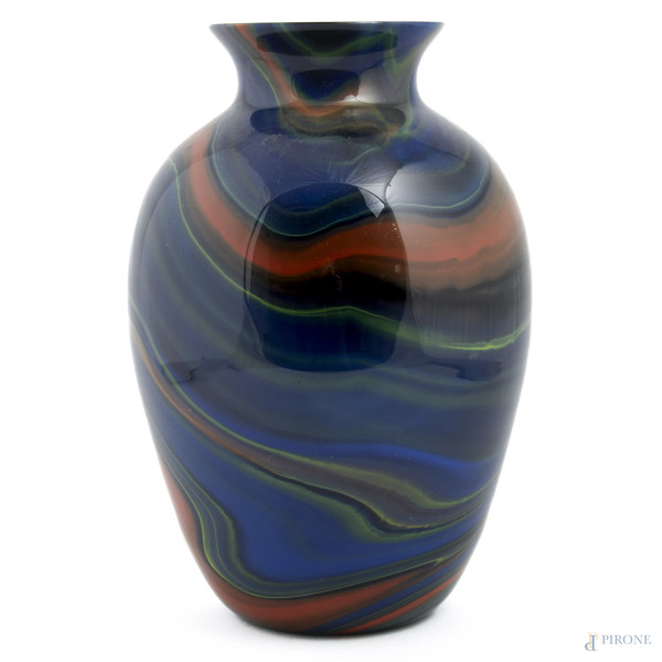 Vaso in vetro di Murano Missoni prodotto da Arte Vetro Murano, anni Ottanta del XX secolo, altezza cm 34, timbro e numero di serie a graffio alla base