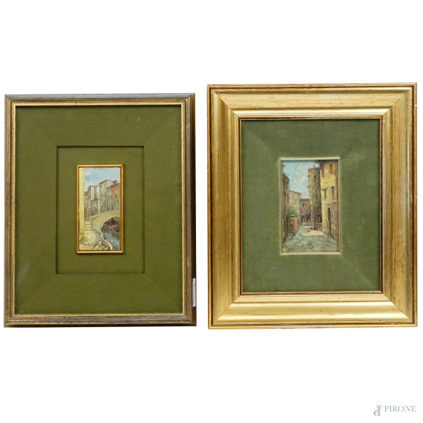 Icona rappresentante Madonna con Bambino, tempera su tavola con riza in metallo argentato, XIX-XX secolo,  [..]