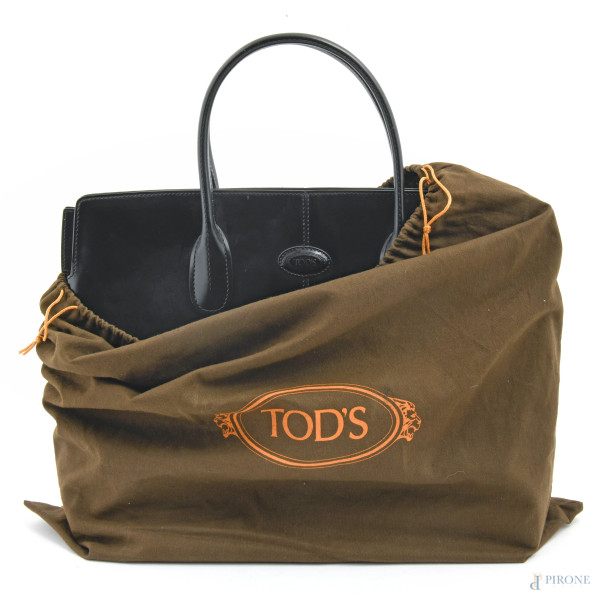 Borsa Tod's in pelle nera, cm 29,5x41x13, (segni di usura, graffi)