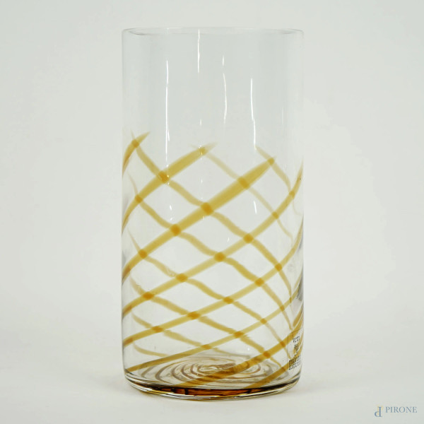 Salviati Murano, vaso in vetro con decoro giallo a spirale, cm h  20, firma incisa sotto la base, XX secolo.