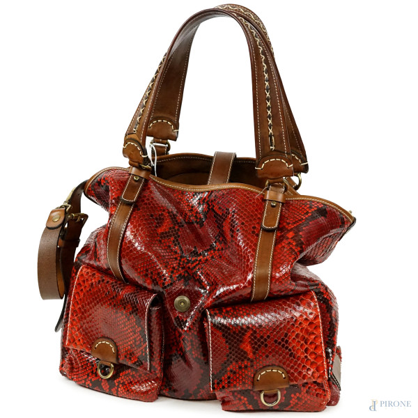 Sem Vaccaro, borsa in pelle di pitone color rosso sangue, cm h 30x33x15, (segni di utilizzo)