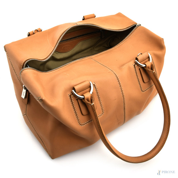 Bauletto in pelle beige Tod's, cm 19x33x23, (lievi segni di usura)