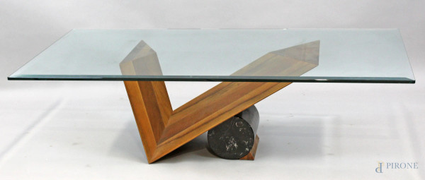 Tavolino Cattelan, piano in cristallo, base in noce e cilindro in marmo, cm h37x130x70, (graffi alla base)