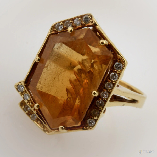Anello in oro 18 kt con citrino, misura 13, peso gr 7,3
