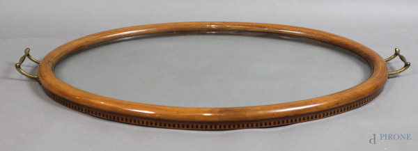 Vassoio di linea ovale in mogano, piano a vetro, cm. 72x44, XIX secolo.