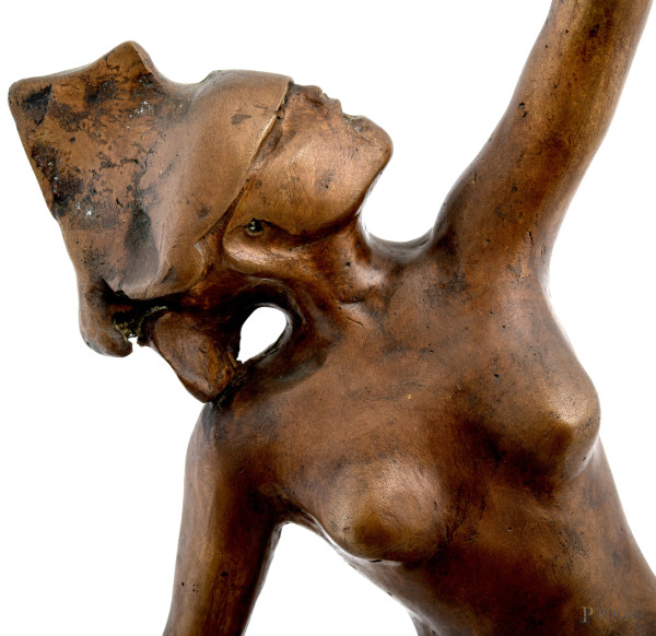 Ugo Attardi (1923-2006), La dea bendata, scultura in bronzo con base in marmo, firmato in basso, ...