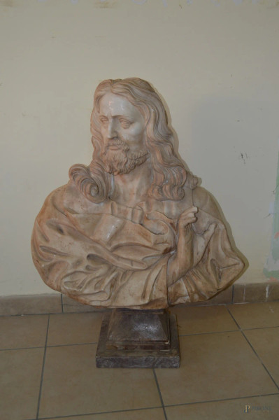 Busto del Cristo, scultura in marmo statuario, (difetti e mancanze), h.86x67 cm