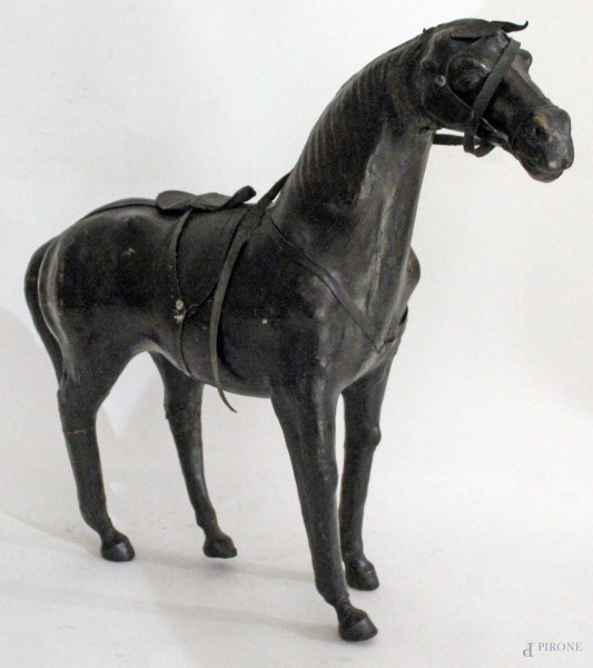 Cavallo, scultura in cuoio, inizi XX sec.,(difetti).