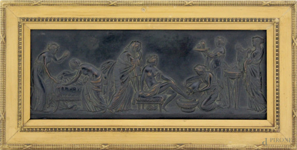 Bassorilievo in bronzo raffigurante scena neoclassica, XIX sec., cm 25 x 10, entro cornice in ottone.