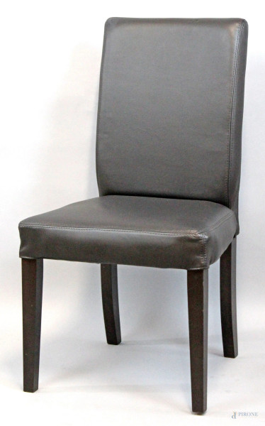 Sedia in pelle con schienale alto, gambe in legno, altezza cm  97,5, XX secolo
