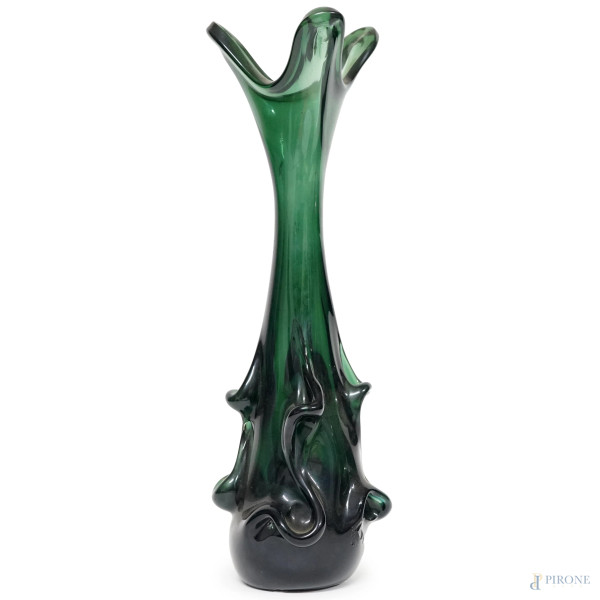 Vaso in vetro di Murano verde, XX secolo, altezza cm 41 (difetti)