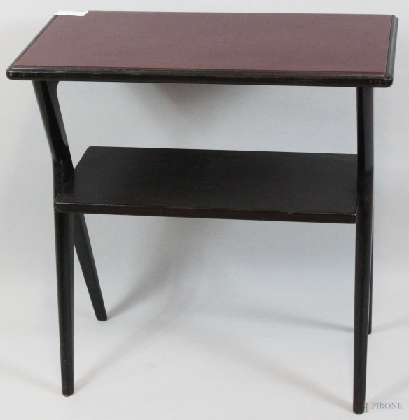 Tavolinetto in legno a due piani di cui uno con vetro, cm. 66x64x35, anni &#39;70.