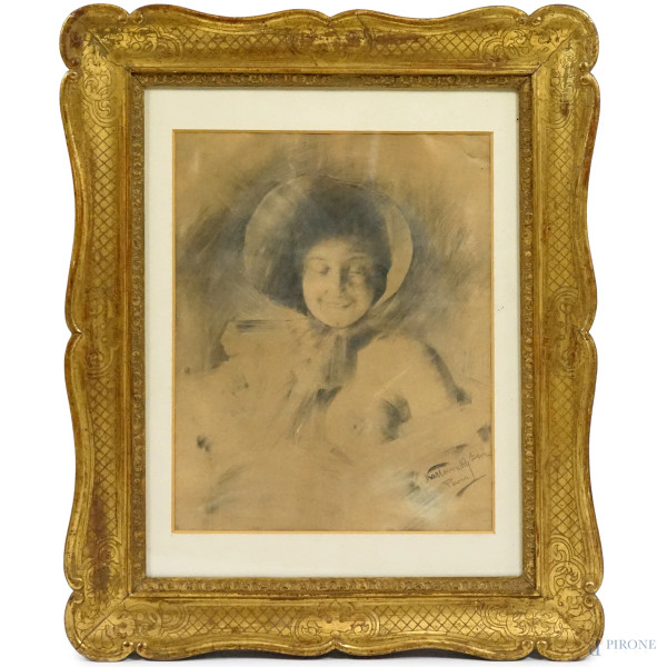Ritratto di donna con cappello, matita su carta, firmato Karlovszky, cm 36x29, entro cornice (difetti sulla carta)