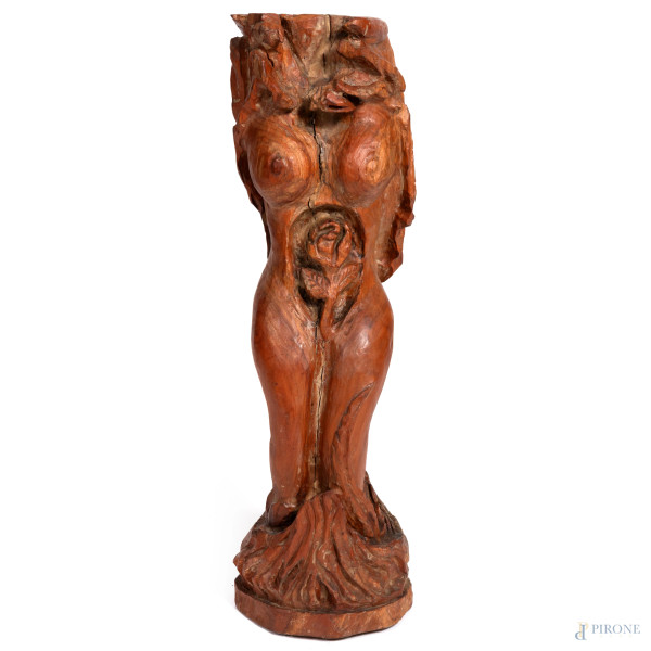 Torso di donna con rosa, XX secolo, scultura lignea, altezza cm 78, (segni di usura, fessurazioni, difetti)