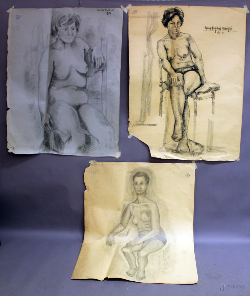 Lotto composto da tre disegni su carta a soggetti di nudi di donna, cm 95x75.