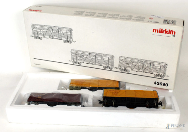 Märklin H0 - 45690, set di tre modellini di carri americani Union Pacific, U.P. 47428D/46860D/47523D, cm  4x14,5x3,5, entro scatola originale.