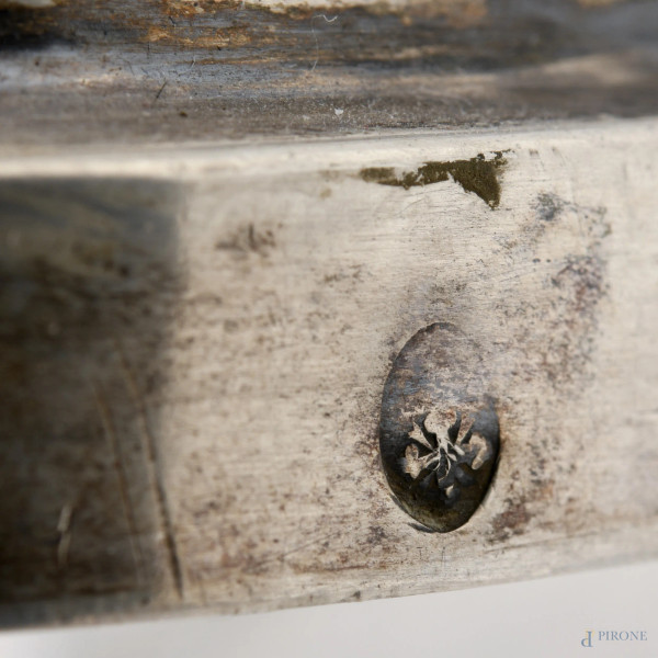 Centilena montana ad abat-jour a due luci in argento cesellato, altezza cm 28,5, peso lordo gr 65...