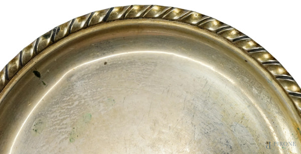 Lotto di 8 piattini e 11 coppette in argento, prima metà del XX secolo, corpo liscio, bordi a nas...