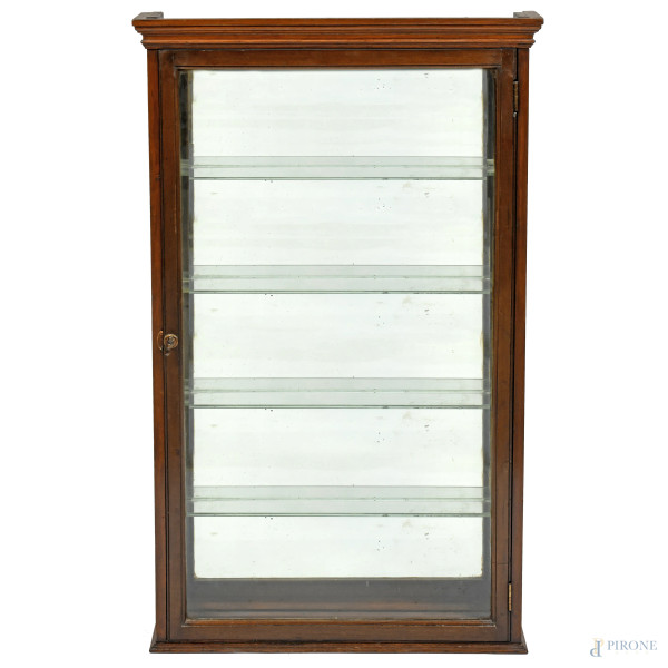Vetrinetta pensile  in legno con interno specchiato, anta vetrata e ripiani in vetro, XX secolo, cm 107x65x12, (segni di usura, scalfiture, difetti)