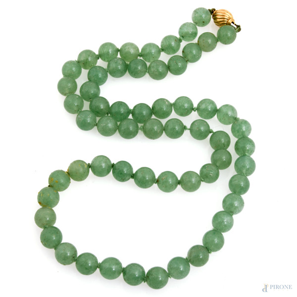 Collana in giadeite con chiusura in oro 18kt