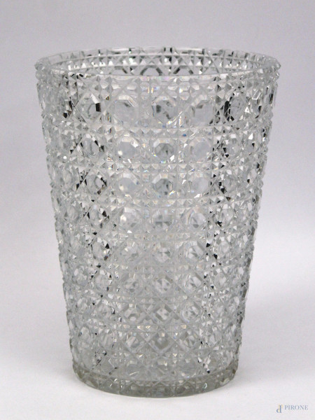 Vaso in cristallo molato e controtagliato, anni 70, h. cm 21.