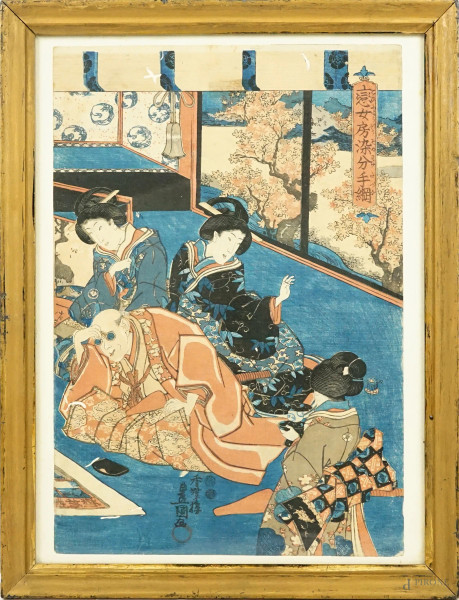 Interno con gheishe e saggio seduti, stampa a colori, cm 40x29,5, Giappone, XIX secolo, entro cornice, (difetti).