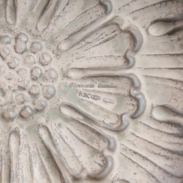 Centrino in argento 925/000 con punzone Gianmaria Buccellati, cm 4x18,5, peso gr 230