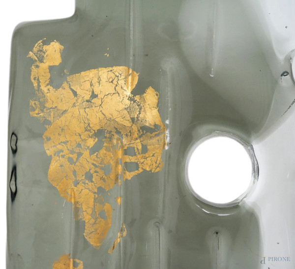 Scultura in vetro di Murano, con inclusioni a foglia d'oro, firma sotto la base, anni 1975–1999 c...