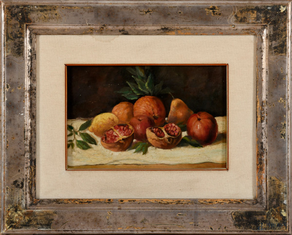 Natura morta con frutta, XX secolo, olio su tavoletta, cm 21,5x30, entro cornice, (piccole cadute di colore)
