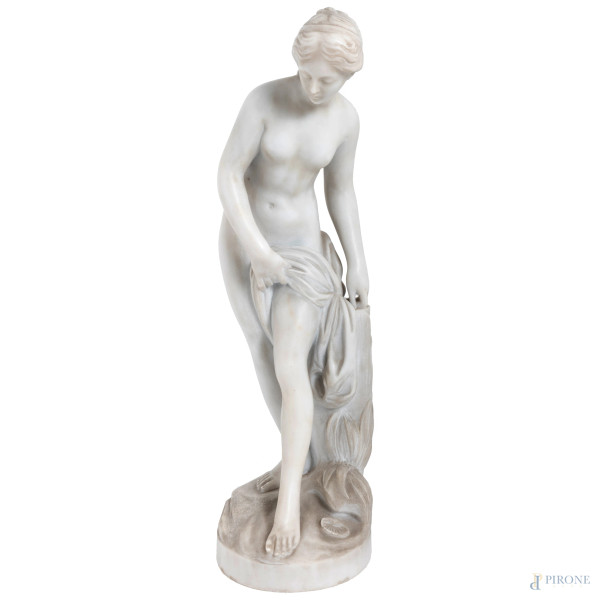 Venere al bagno, XX secolo, scultura in marmo, altezza cm 44,5, ( lievi segni di usura)