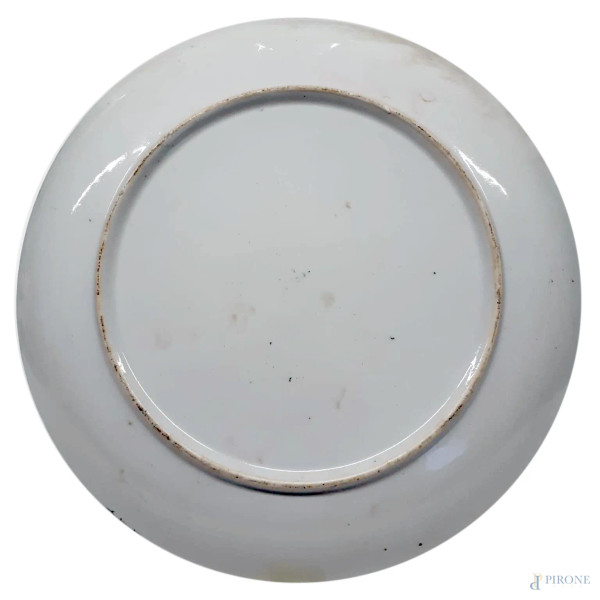 Porcellana cinese, piatto di tarda Dinastia Repubblica Popolare Cinese (XX sec.), finemente dipin...