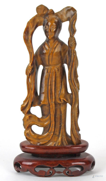 Guanyin, scultura in occhio di tigre, altezza cm 12,5, base in legno, arte orientale, XX secolo.