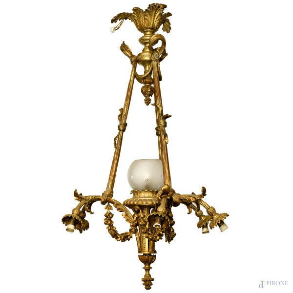 Lampadario a sei luci in bronzo dorato cesellato a ghirlande e volute, XX secolo, cm 92x60x60, (d...