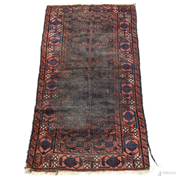 Tappeto, cm 176x92, (segni di usura, difetti)