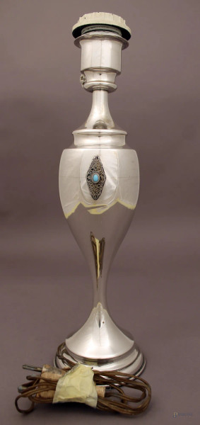 Lampada in argento con turchesi, H 37 cm.