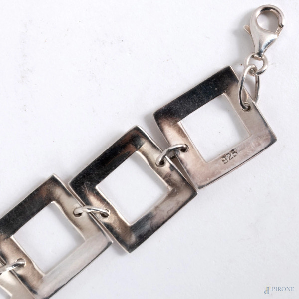 Lotto di orecchini e un bracciale in argento, peso lordo complessivo gr 60