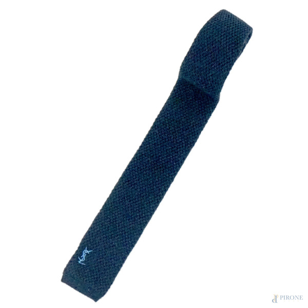 Yves Saint Laurent, cravatta da uomo blu in lana, (segni di utilizzo).