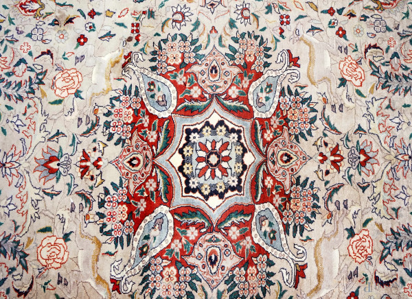 Tappeto persiano, cm 369x292.5, (macchie)